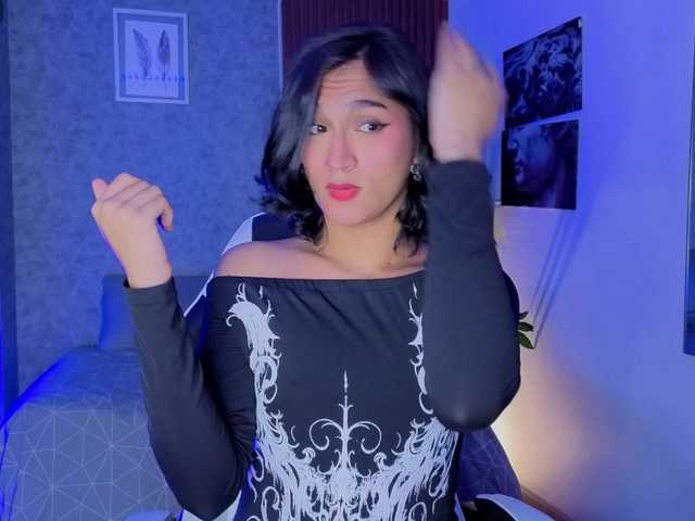 zoe-kiss live cam on BongaCams