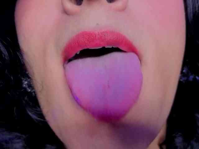zoe-kiss
