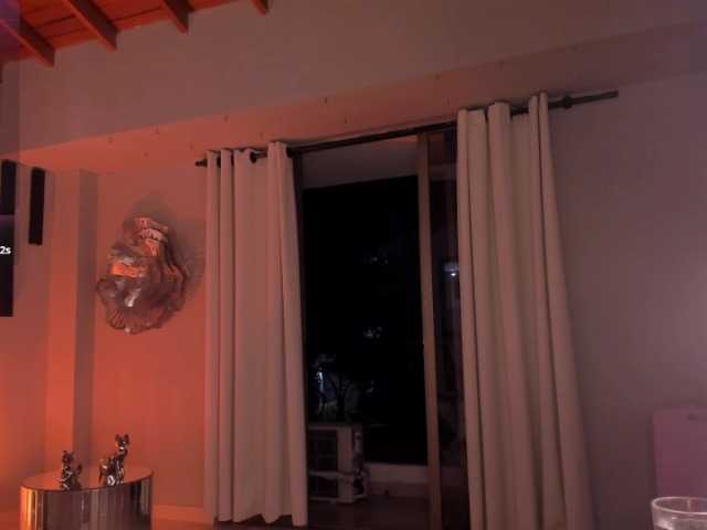 GiannaWatson live cam on BongaCams