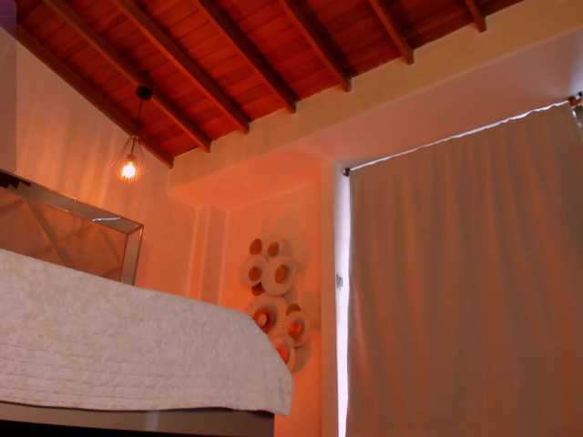 GiannaWatson live cam on BongaCams