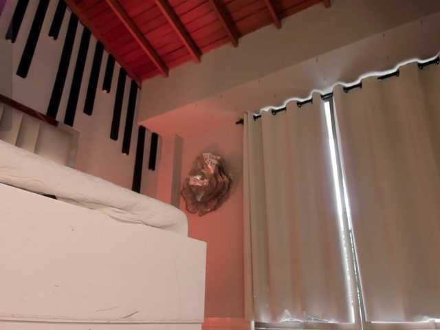 GiannaWatson live cam on BongaCams