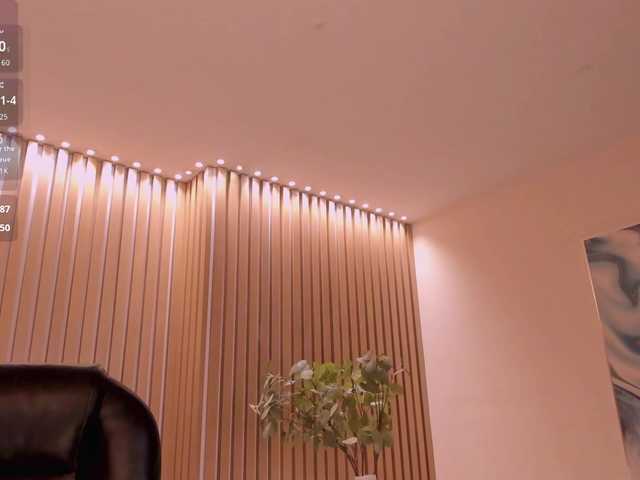 GiannaWatson live webcam show