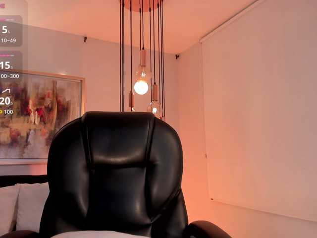 GiannaWatson, live now on BongaCams