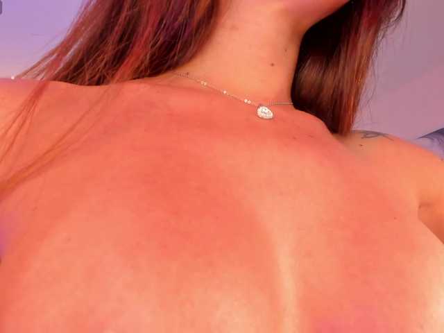 GiannaWatson live cam on BongaCams