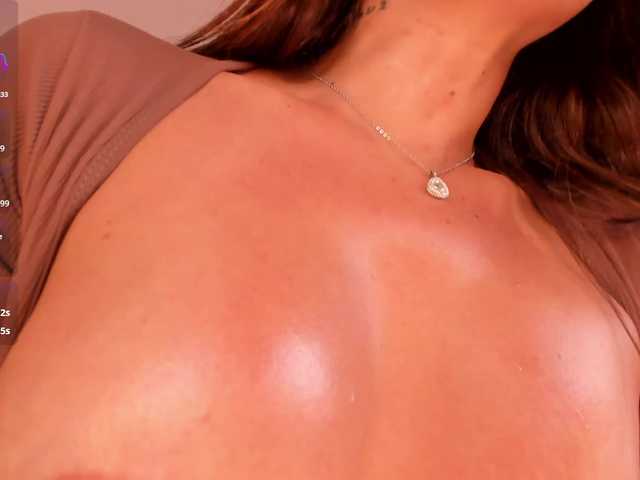 GiannaWatson live cam on BongaCams