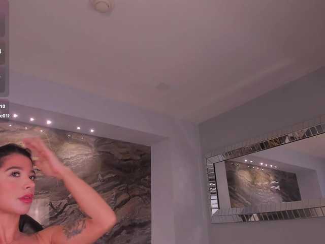 GiannaWatson live cam on BongaCams