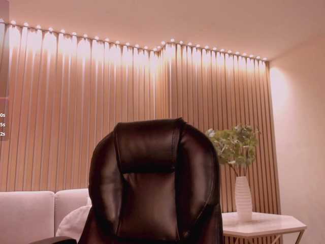GiannaWatson live webcam show