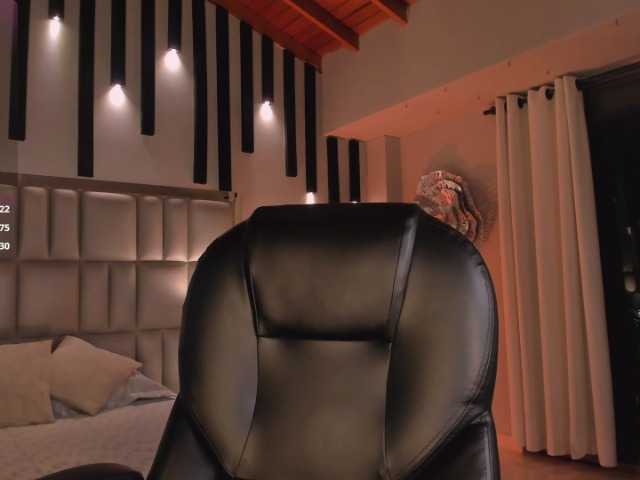 GiannaWatson live cam