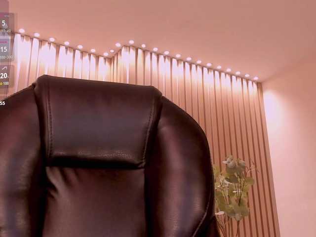 GiannaWatson live webcam show