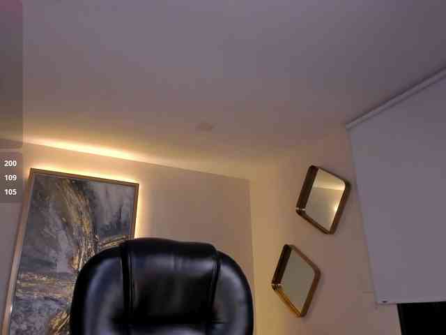 GiannaWatson webcam