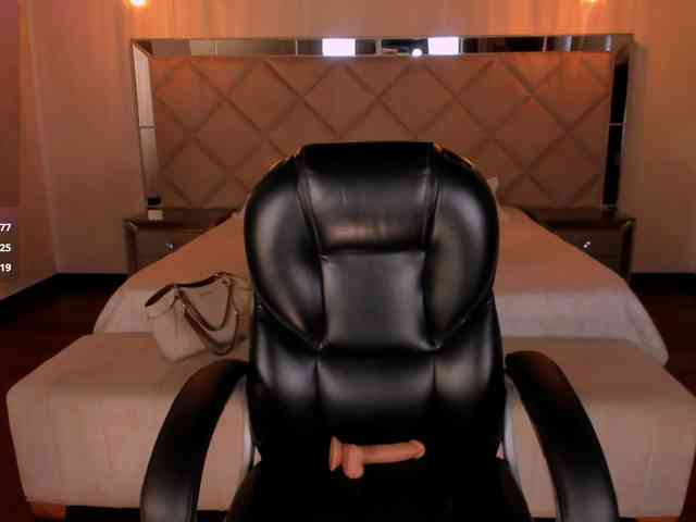 GiannaWatson webcam