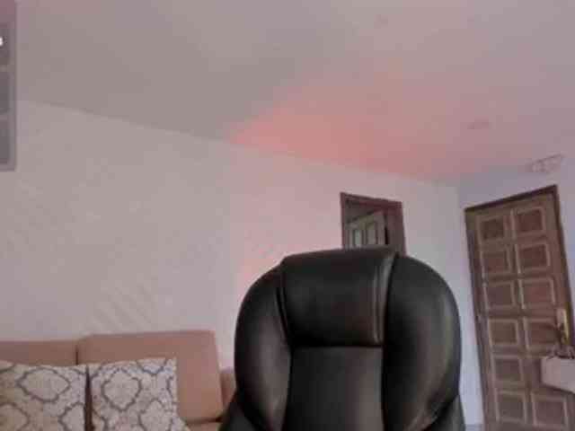 GiannaWatson webcam