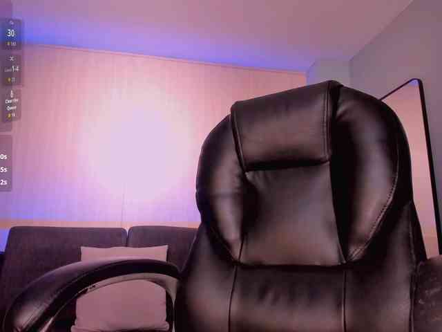 GiannaWatson webcam
