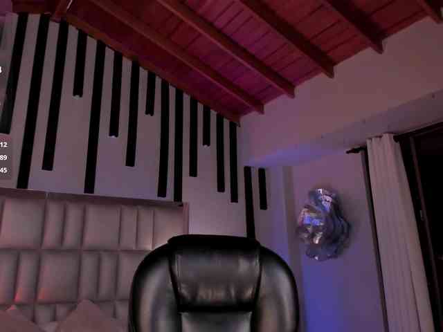 GiannaWatson webcam