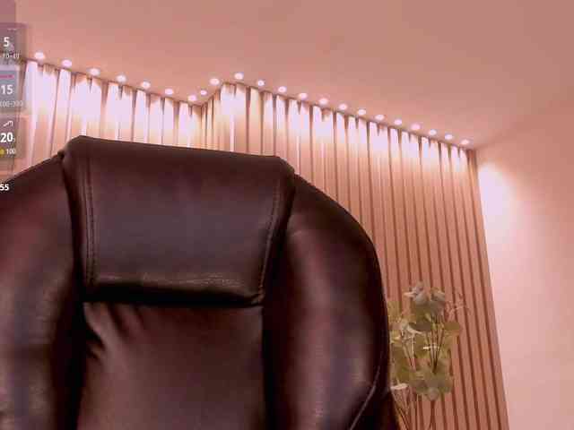 GiannaWatson webcam