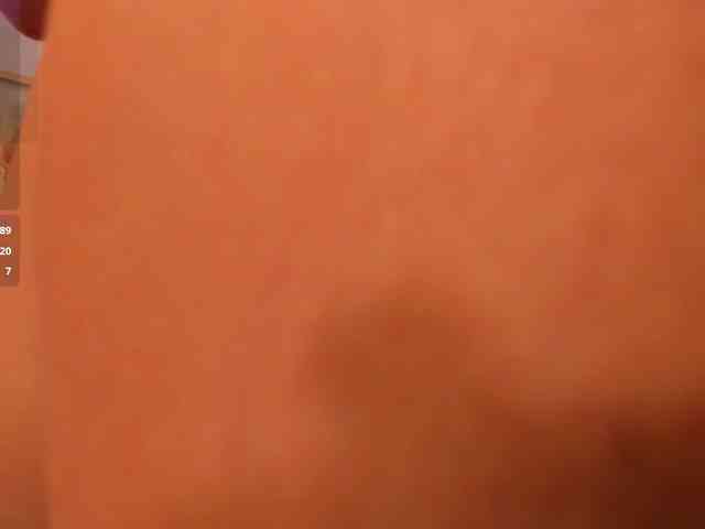 GiannaWatson webcam