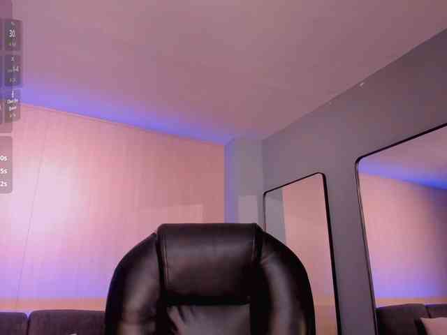 GiannaWatson webcam
