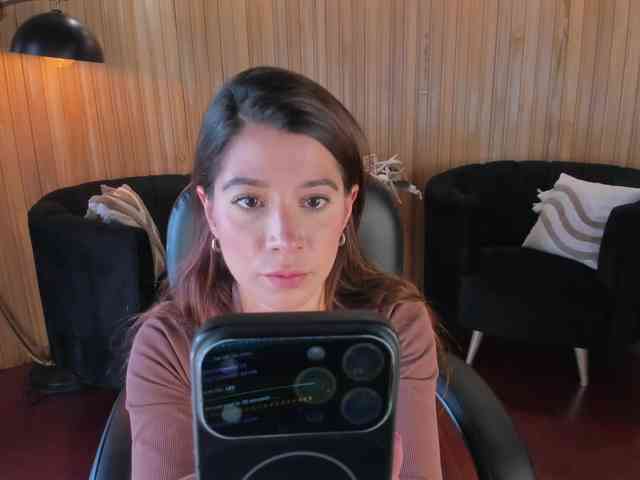 GiannaWatson webcam