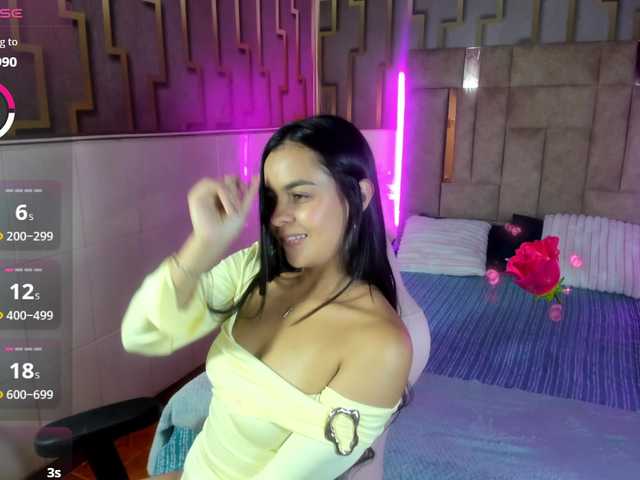 isa-evanns live sex show