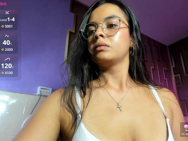 isa-evanns live cam on BongaCams
