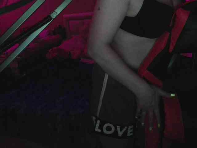 xXscolopendraXx webcam