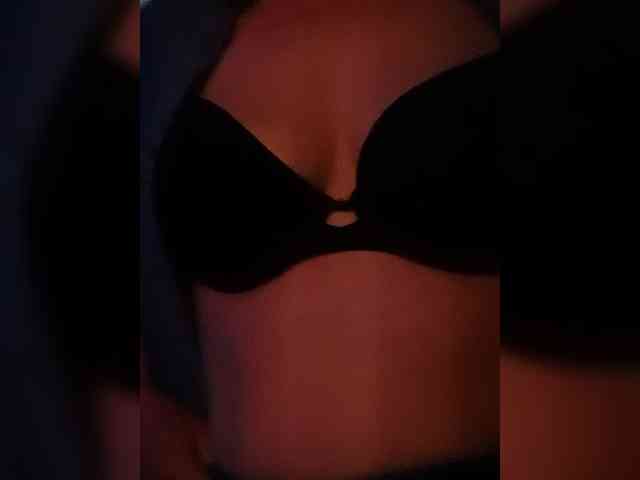 xXscolopendraXx webcam
