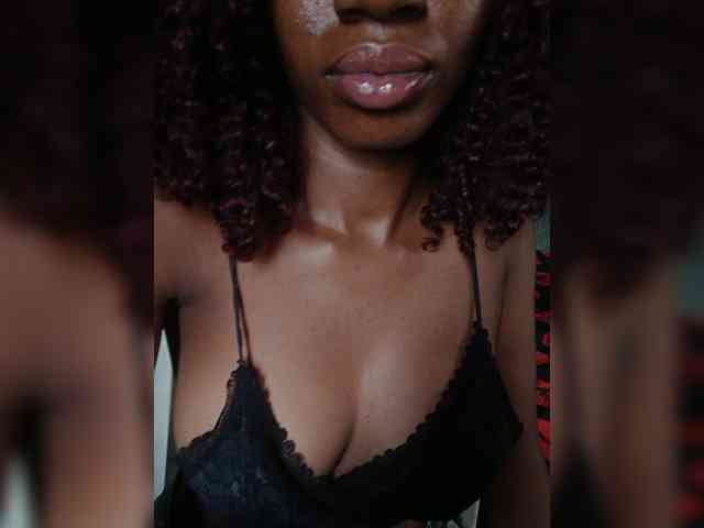LilFreak1 webcam