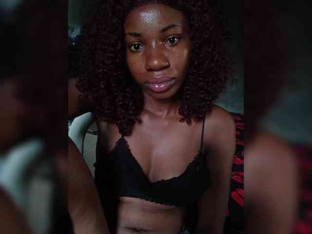 LilFreak1 webcam