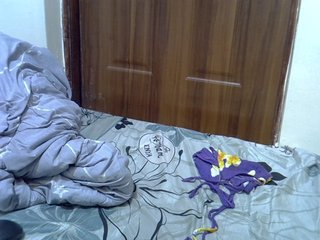 sweetelle's Live Webcam