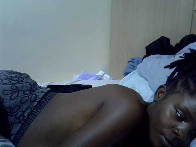 sweetelle live cam on BongaCams