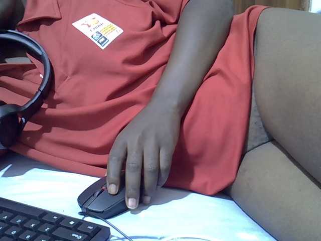 sweetelle live cam on BongaCams