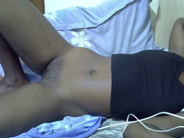 sweetelle live cam on BongaCams