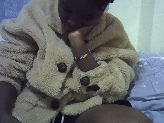 sweetelle live cam preview