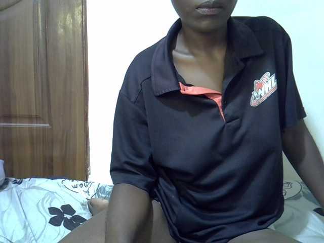 sweetelle live cam on BongaCams