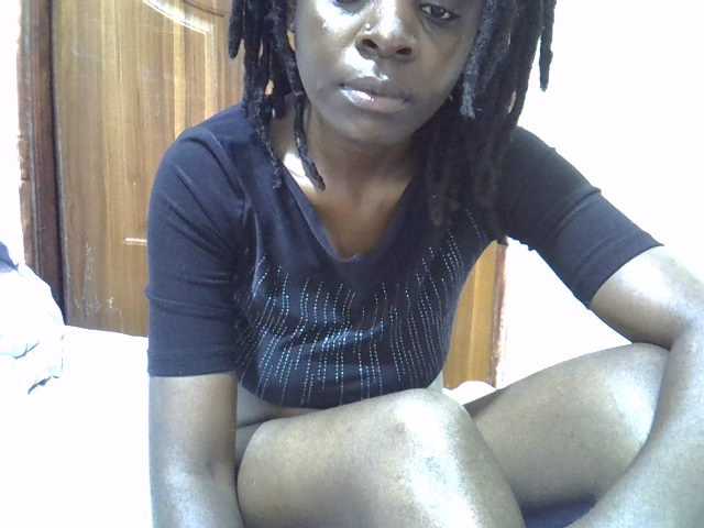 sweetelle live cam on BongaCams