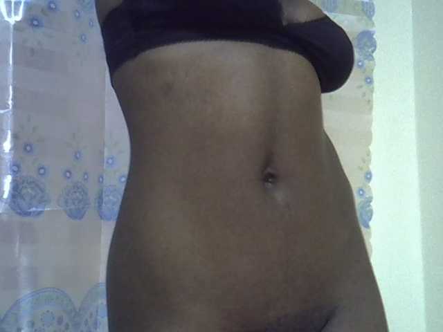 sweetelle live cam on BongaCams