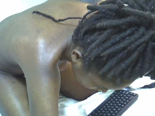 sweetelle live cam on BongaCams
