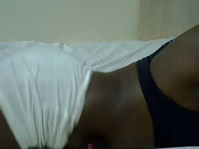 sweetelle live cam on BongaCams