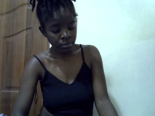 sweetelle live cam on BongaCams