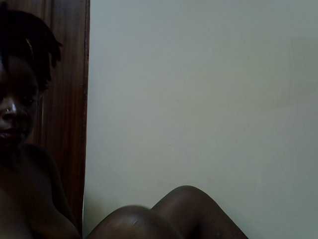 sweetelle live cam on BongaCams