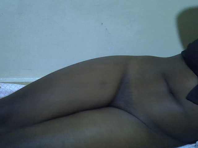 sweetelle live cam on BongaCams