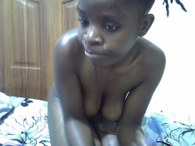 sweetelle live cam on BongaCams