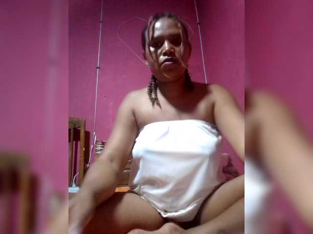 SweetNora live cam on BongaCams