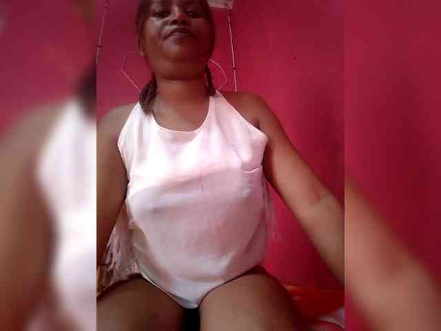 SweetNora webcam