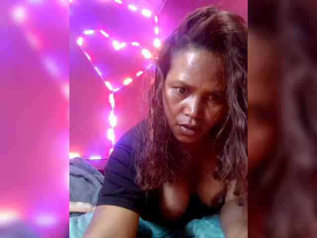 SweetNora webcam