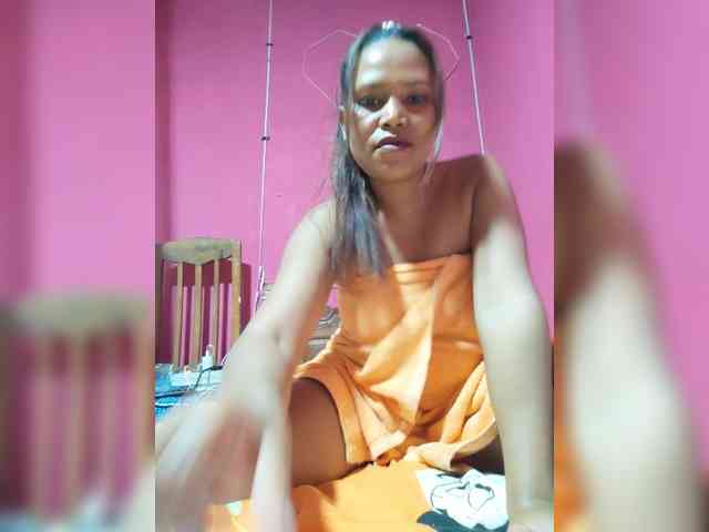 SweetNora webcam