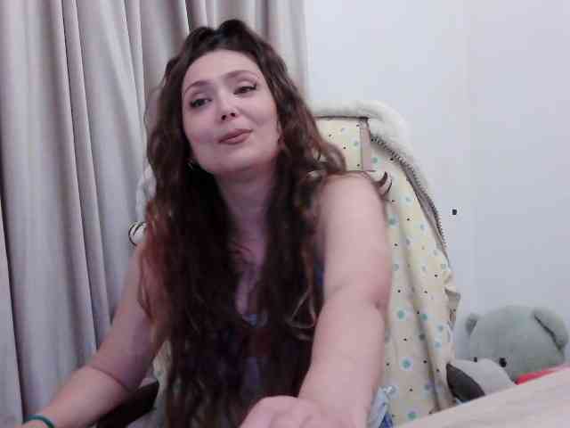 LolaCreolla webcam