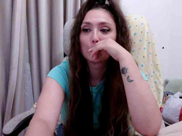 LolaCreolla webcam