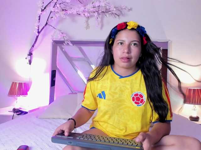 Rianakane live cam on BongaCams