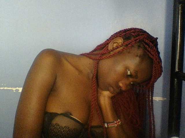 Cute-dall live cam on BongaCams